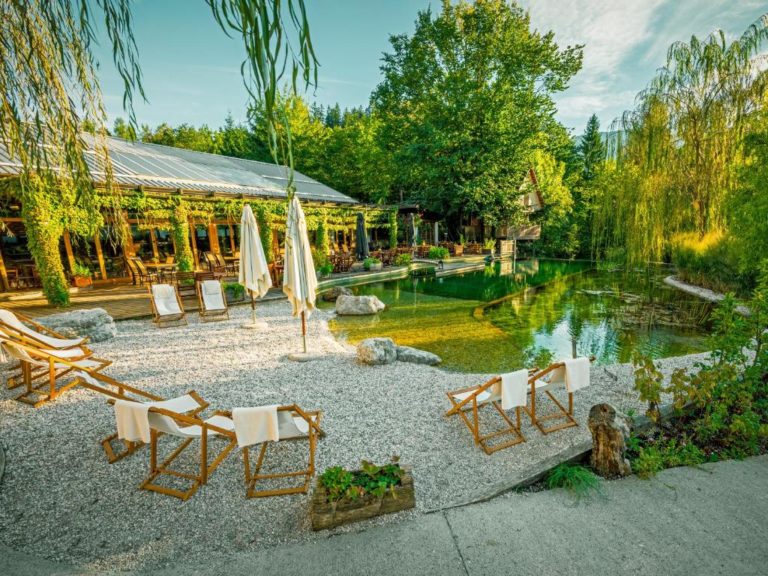 garden village bled zwembad